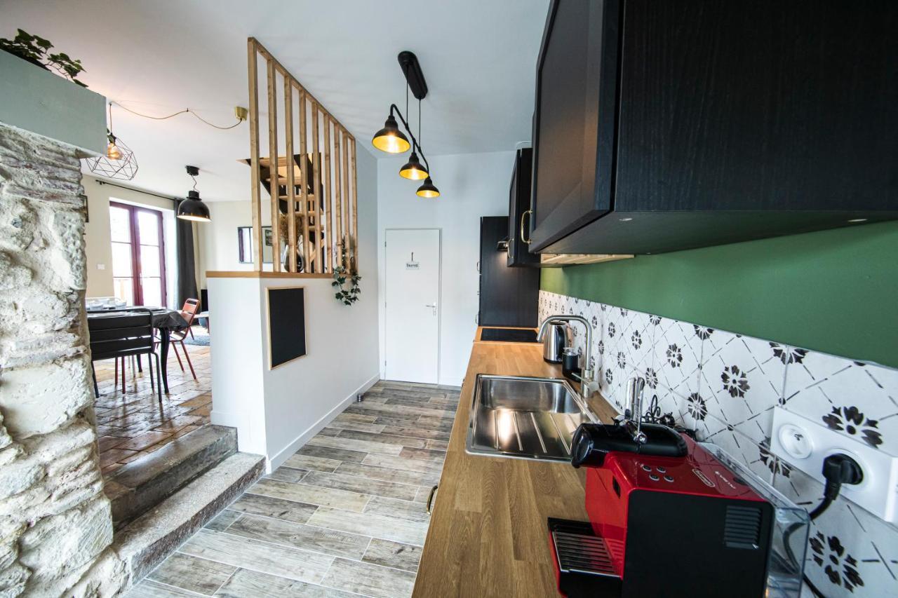L'Atypique, Charmante Maison Avec Jardin Clos 阿姆博斯 外观 照片